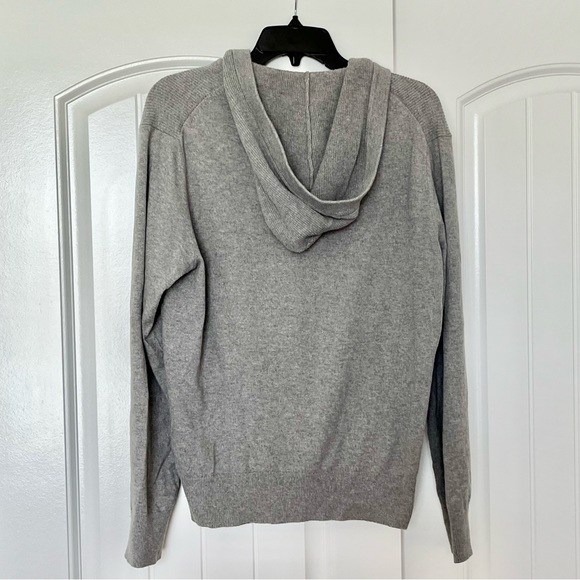Banana republic grey sweater with hoodie, EUC - Picture 4 of 5
